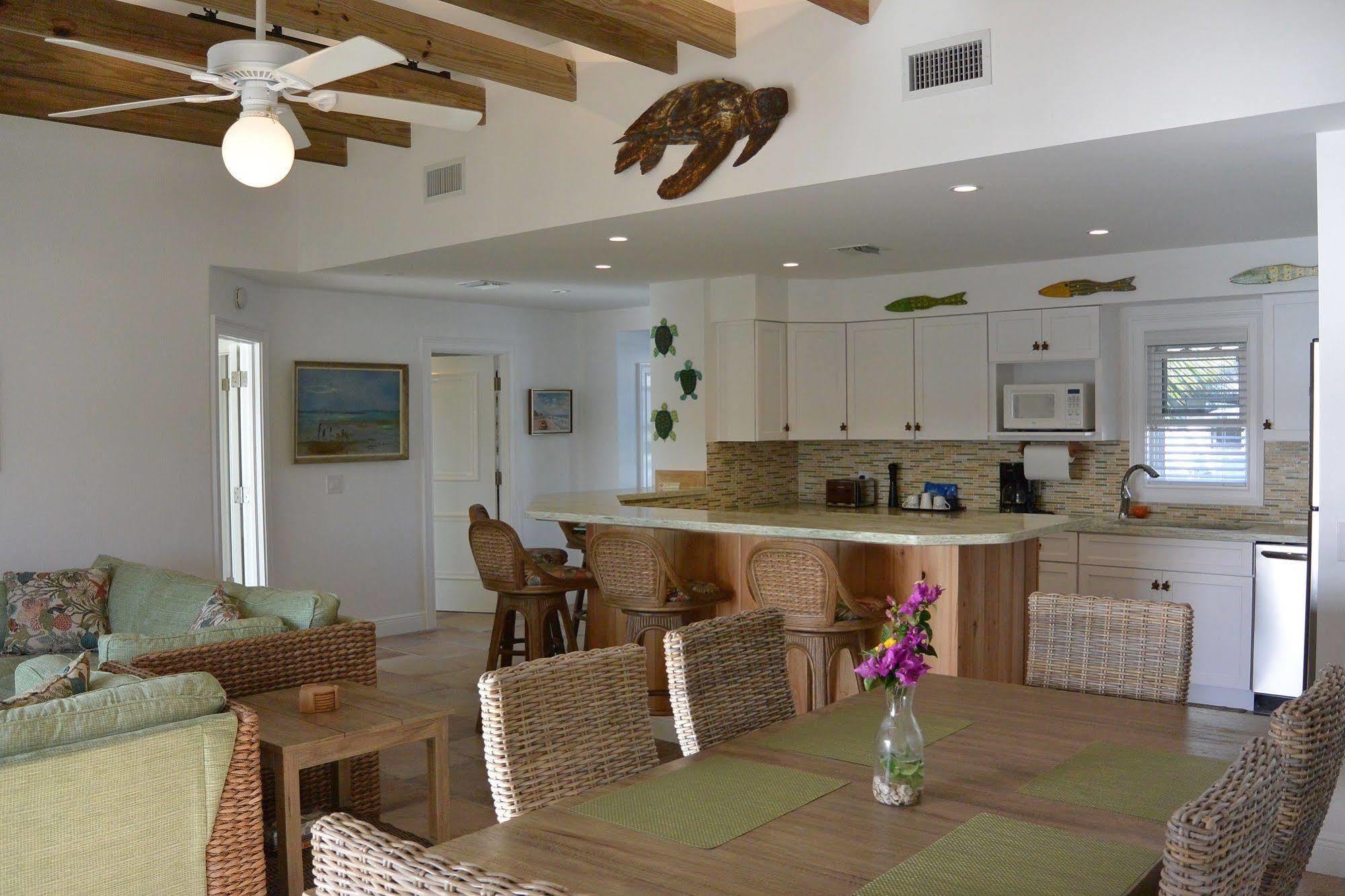 Green Turtle Club Resort & Marina Green Turtle Cay Экстерьер фото
